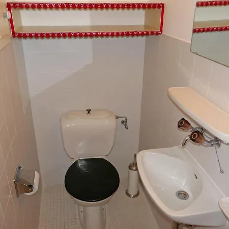 Christiania 2 F7 By Interhome *